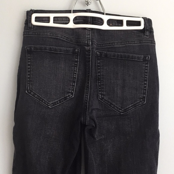 black washed out jeans+ floral stitching. - Picture 3 of 4